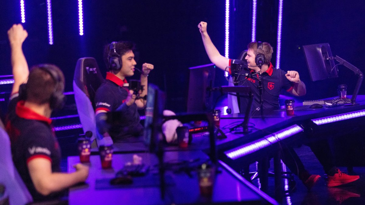Gambit Esports Qualifies for Playoffs after Comeback Victory